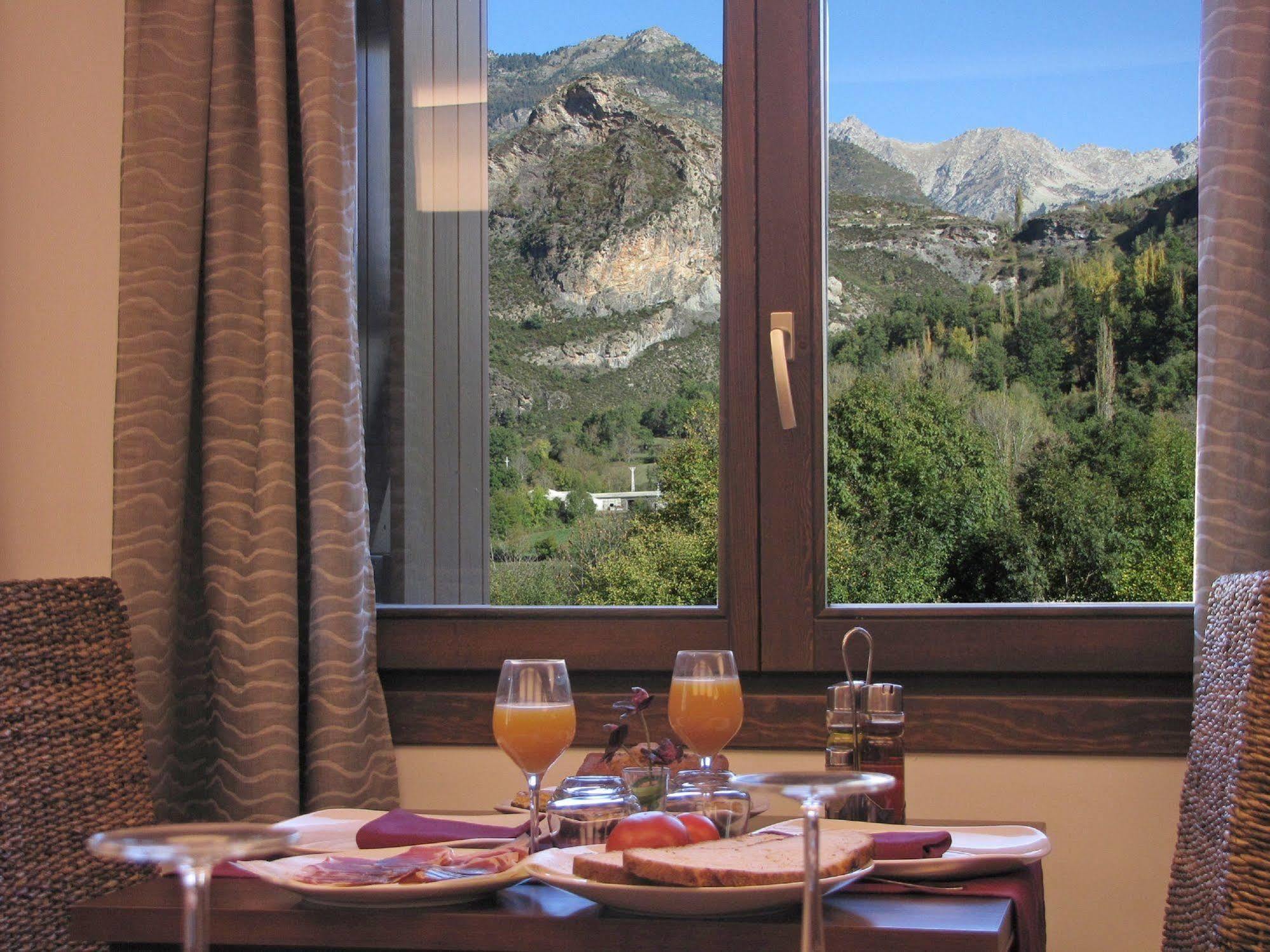 Hotel Sesué Benasque Extérieur photo